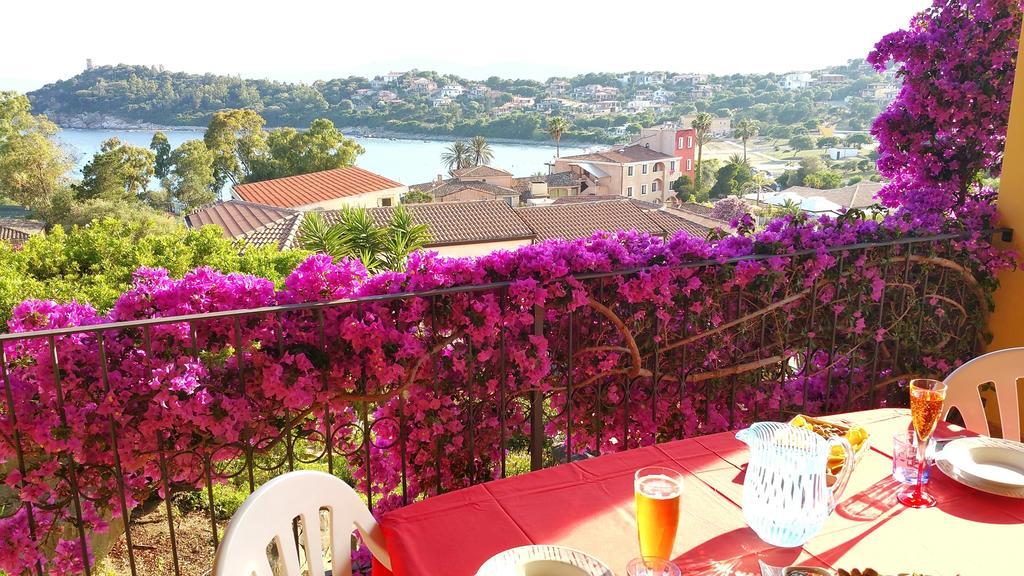 Residence Appartamenti Caffarena Àrbatax Oda fotoğraf