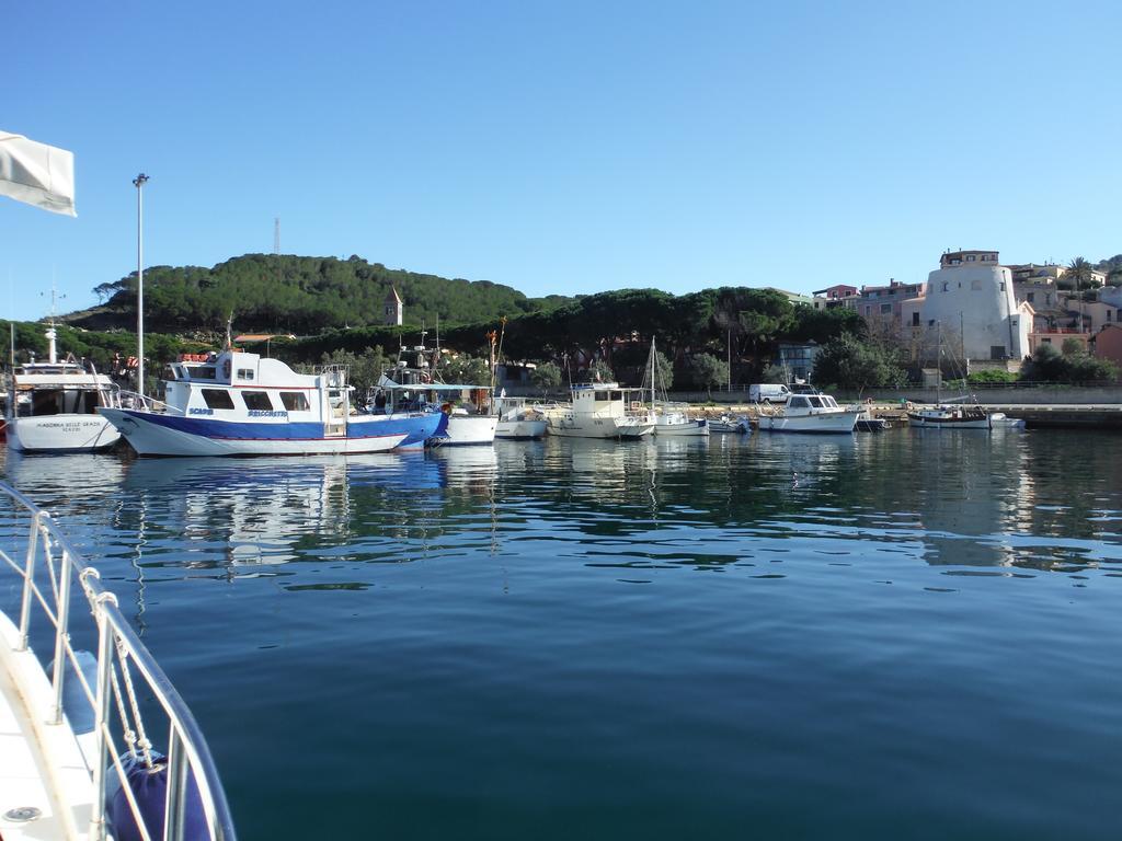 Residence Appartamenti Caffarena Àrbatax Dış mekan fotoğraf