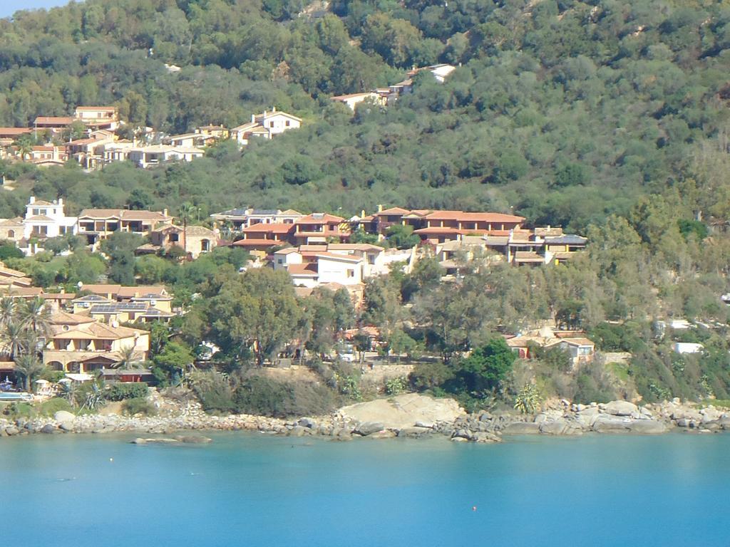 Residence Appartamenti Caffarena Àrbatax Dış mekan fotoğraf