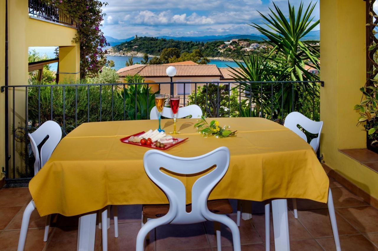 Residence Appartamenti Caffarena Àrbatax Dış mekan fotoğraf
