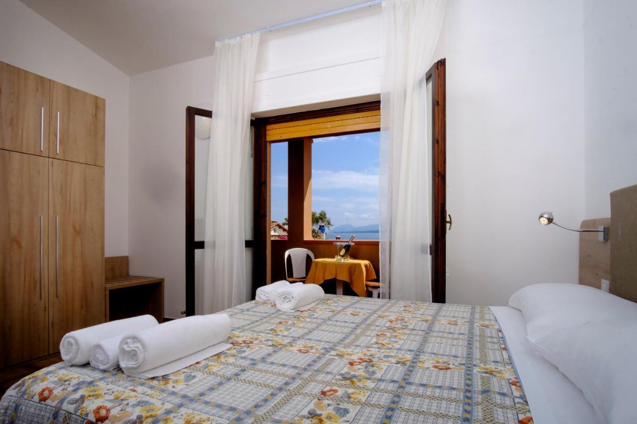 Residence Appartamenti Caffarena Àrbatax Dış mekan fotoğraf