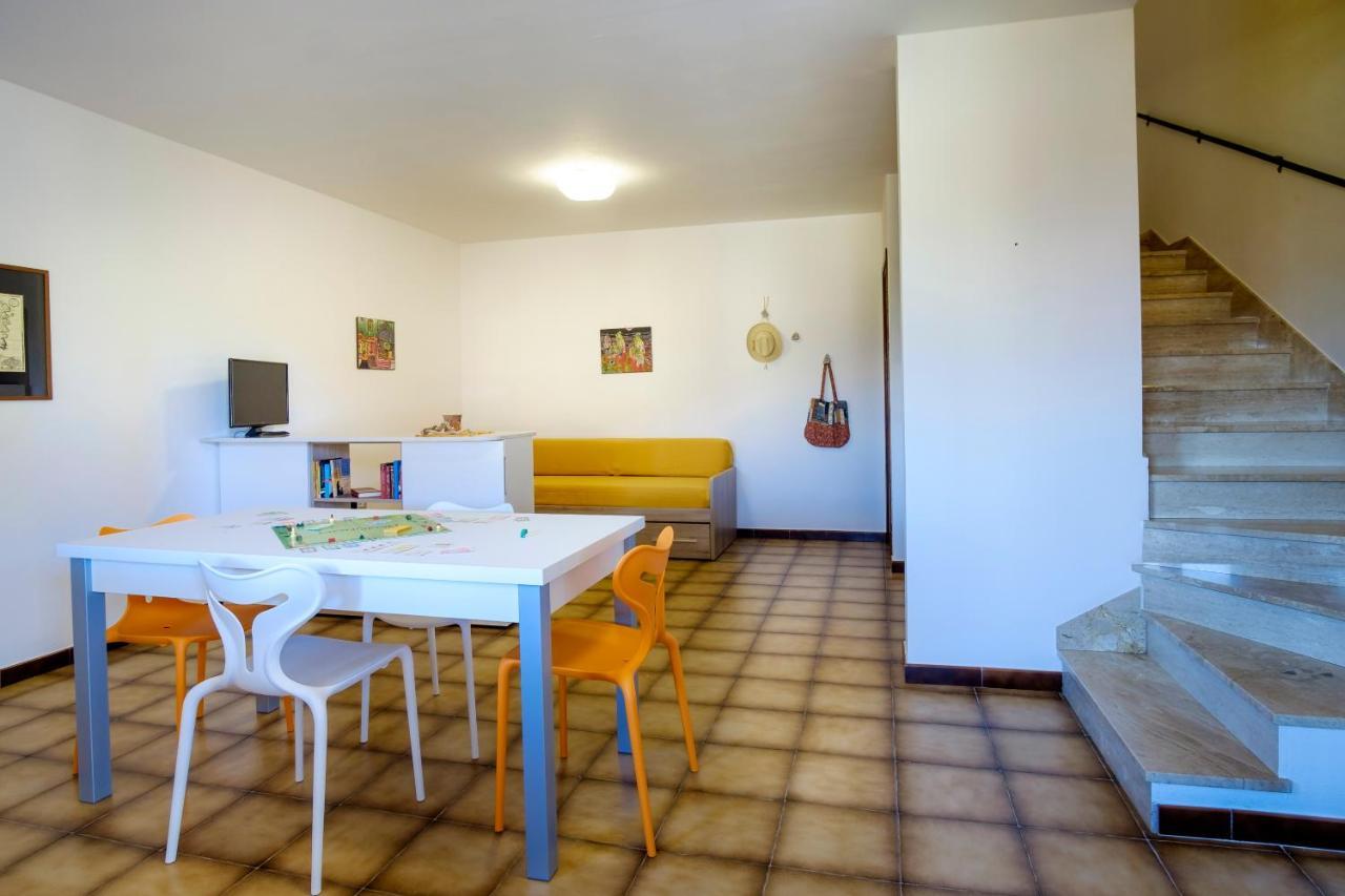Residence Appartamenti Caffarena Àrbatax Dış mekan fotoğraf