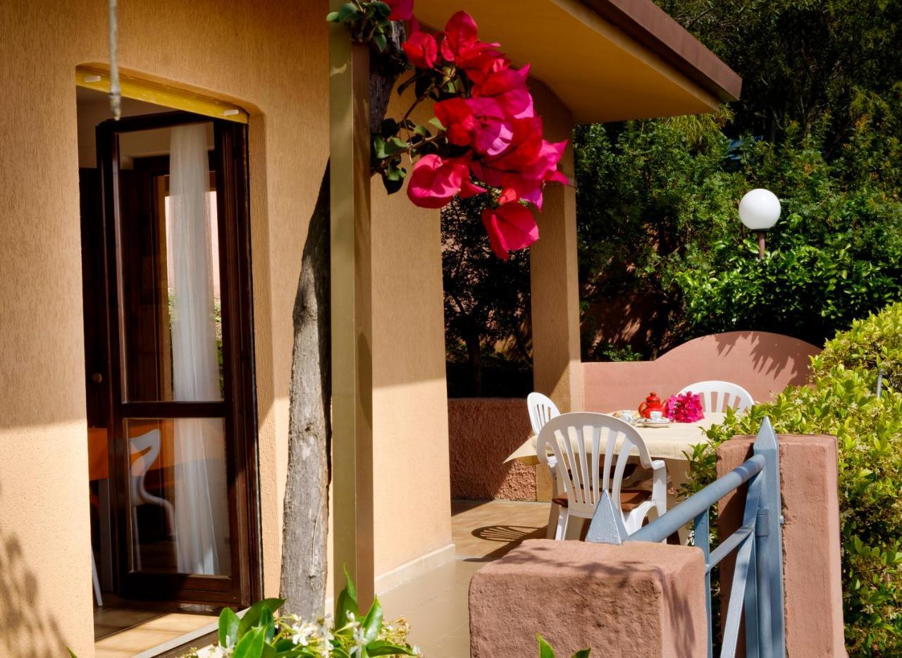 Residence Appartamenti Caffarena Àrbatax Dış mekan fotoğraf