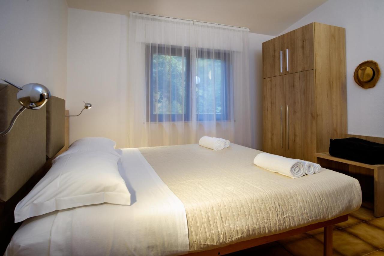 Residence Appartamenti Caffarena Àrbatax Dış mekan fotoğraf