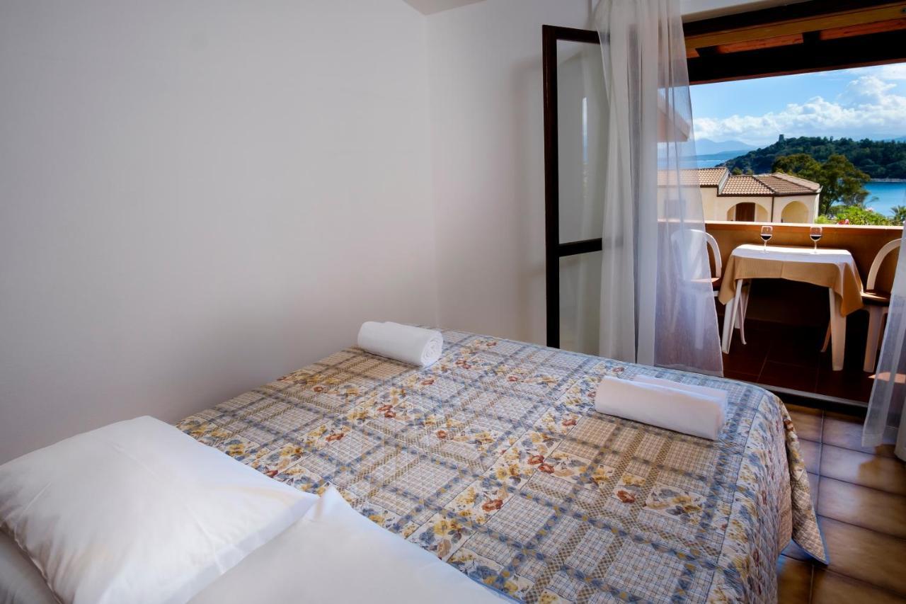 Residence Appartamenti Caffarena Àrbatax Dış mekan fotoğraf