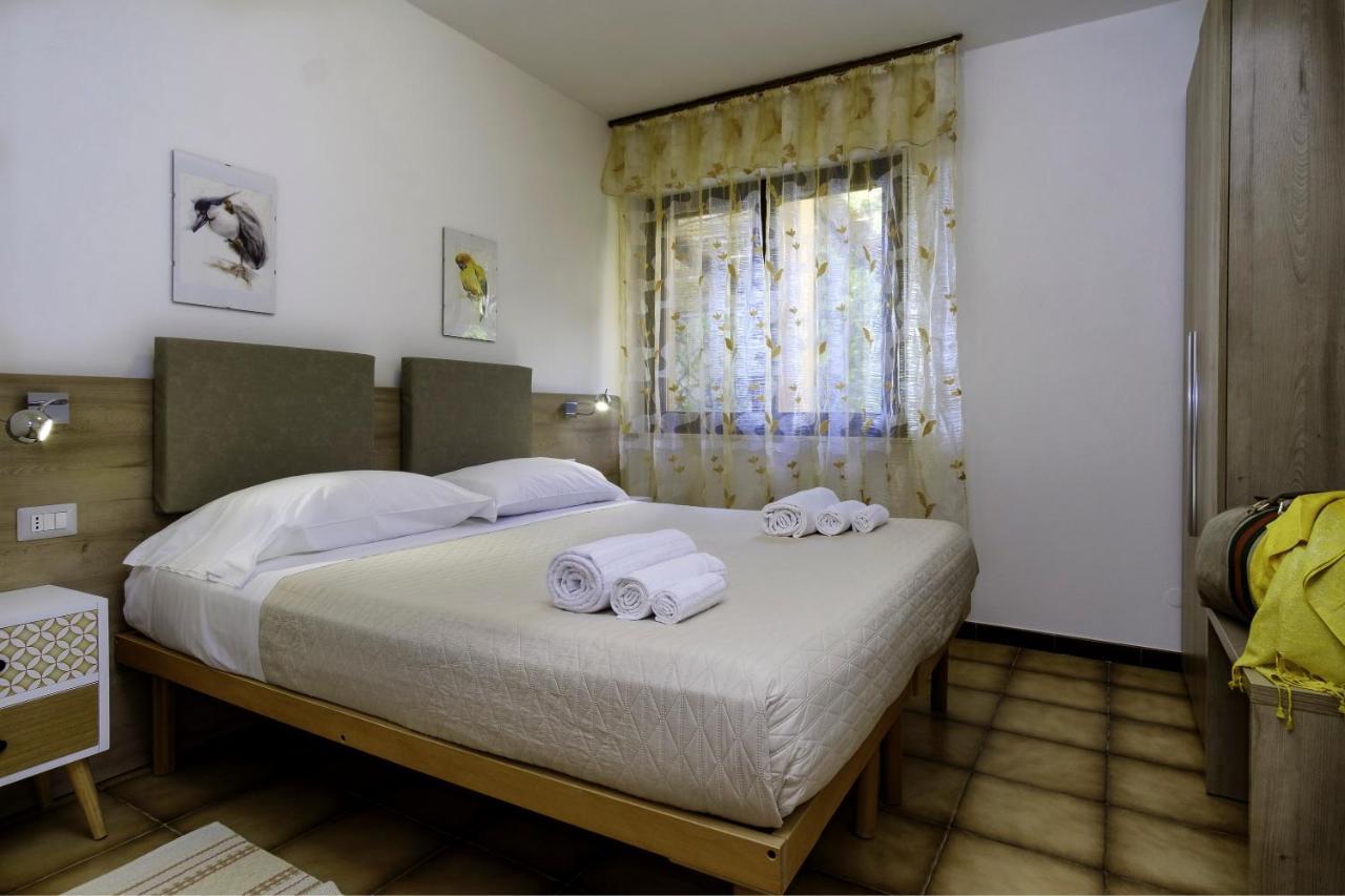 Residence Appartamenti Caffarena Àrbatax Dış mekan fotoğraf